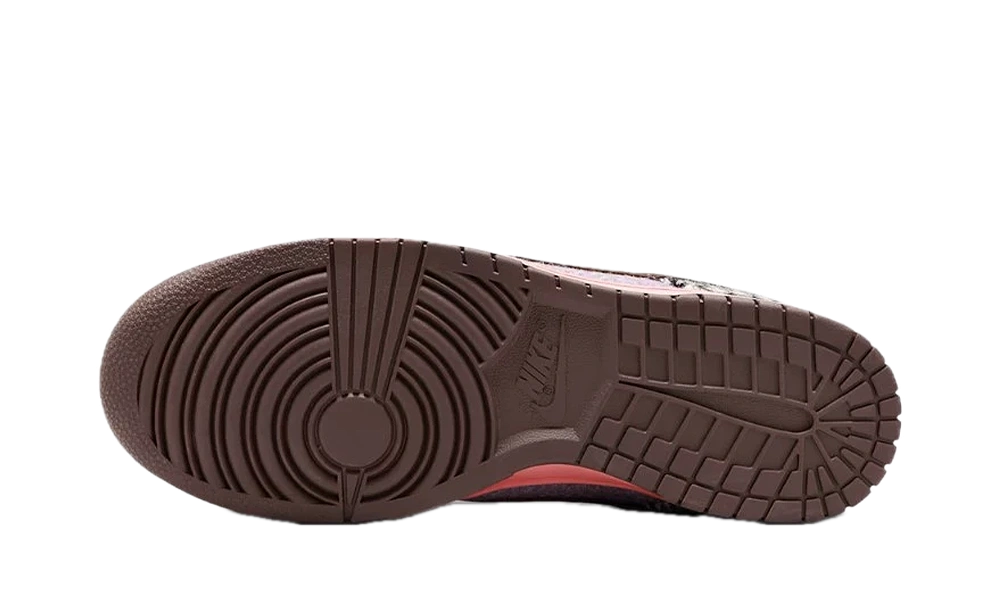 Nike-Dunk-Low-Harris-Tweed-Purple-Pink-3