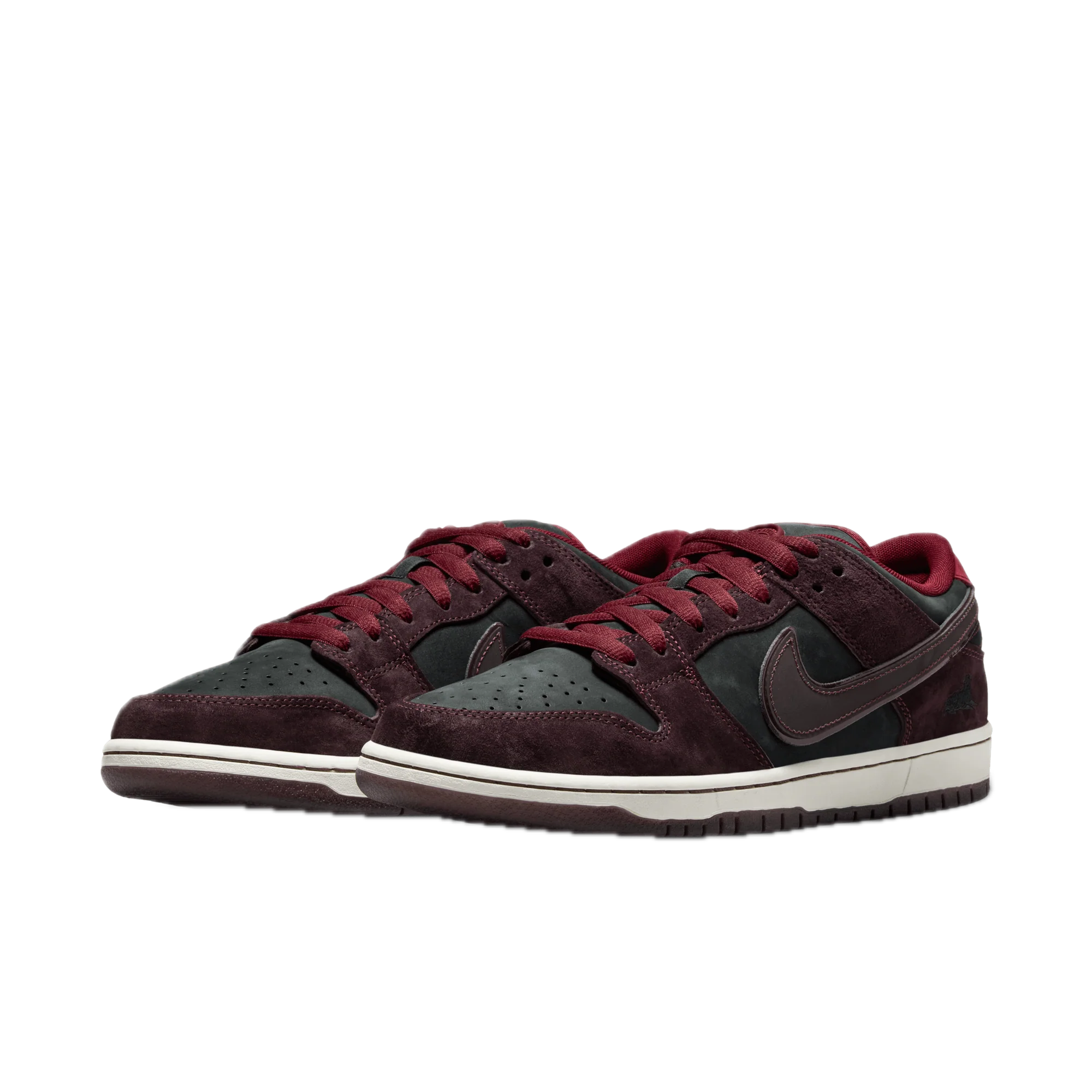 Nike-SB-Dunk-Low-Riot-Skateshop-2