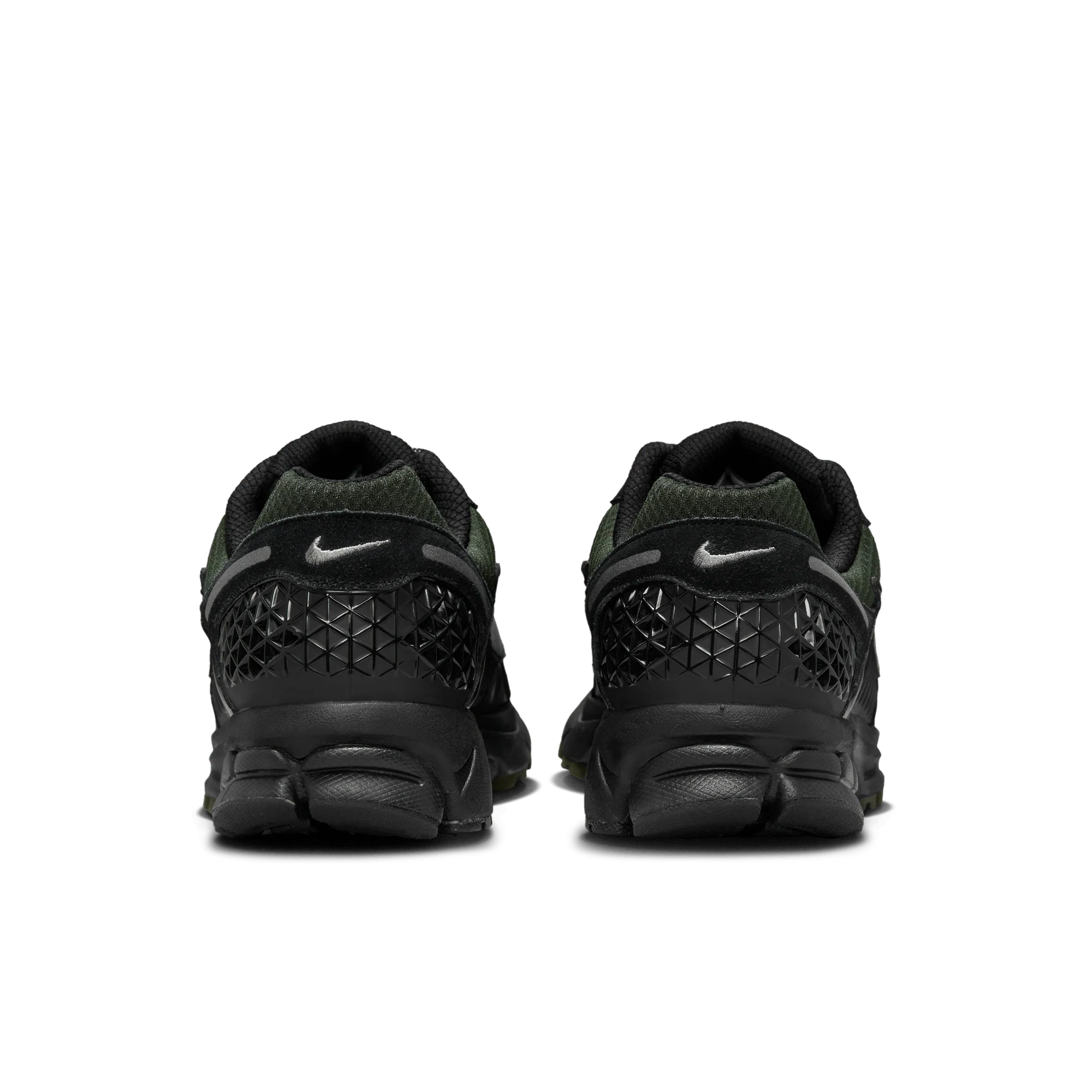 Nike-Zoom-Vomero-5-Black-Sequoia-3