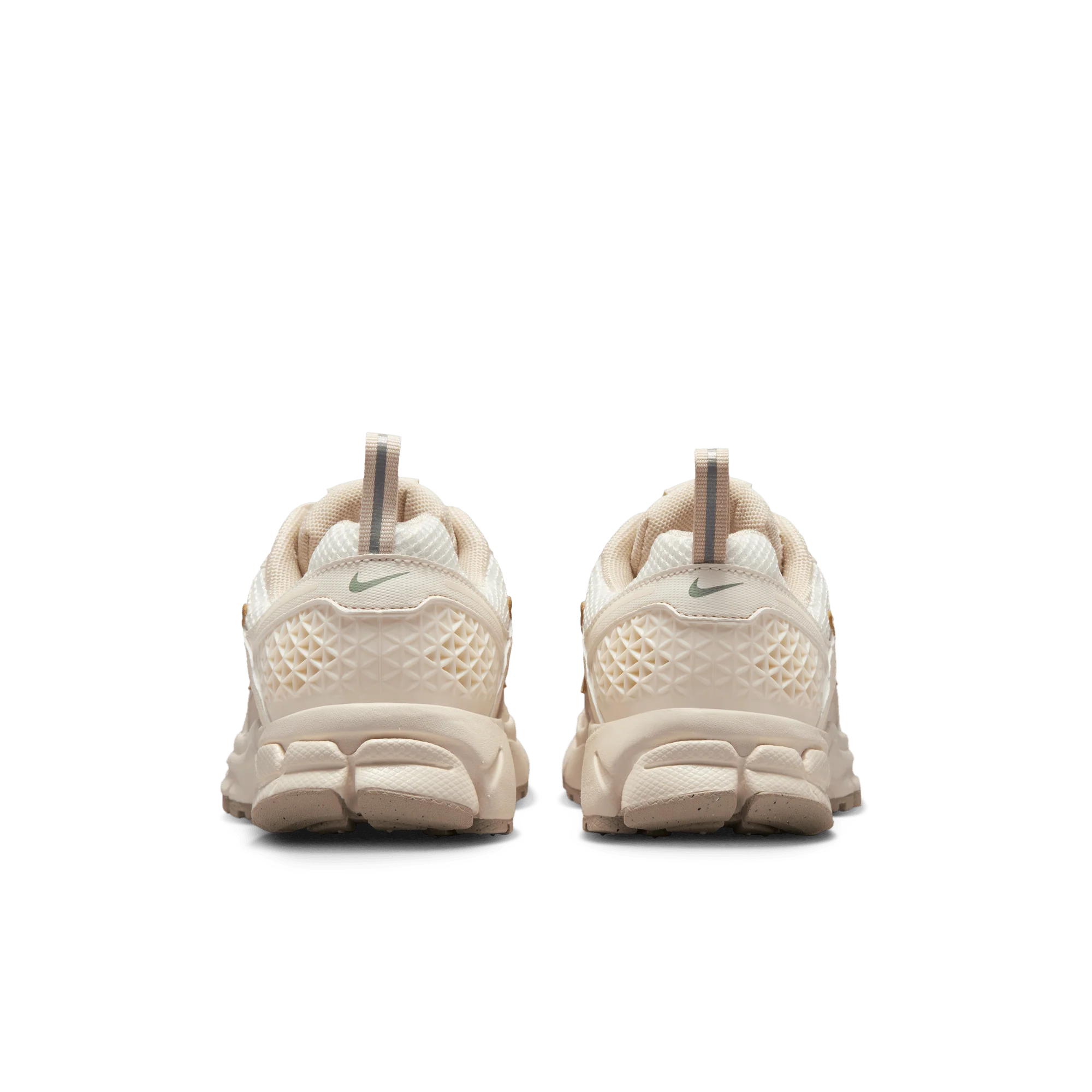 Nike-Zoom-Vomero-5-Pale-Ivory-Sand-Drift-GS-3