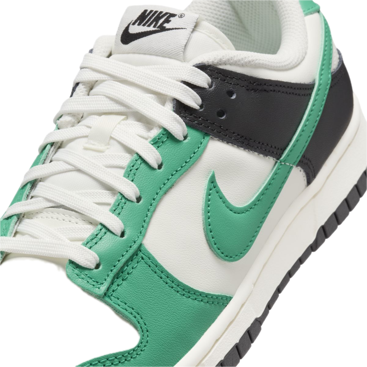 Nike-Dunk-Low-Celtics-Womens-7