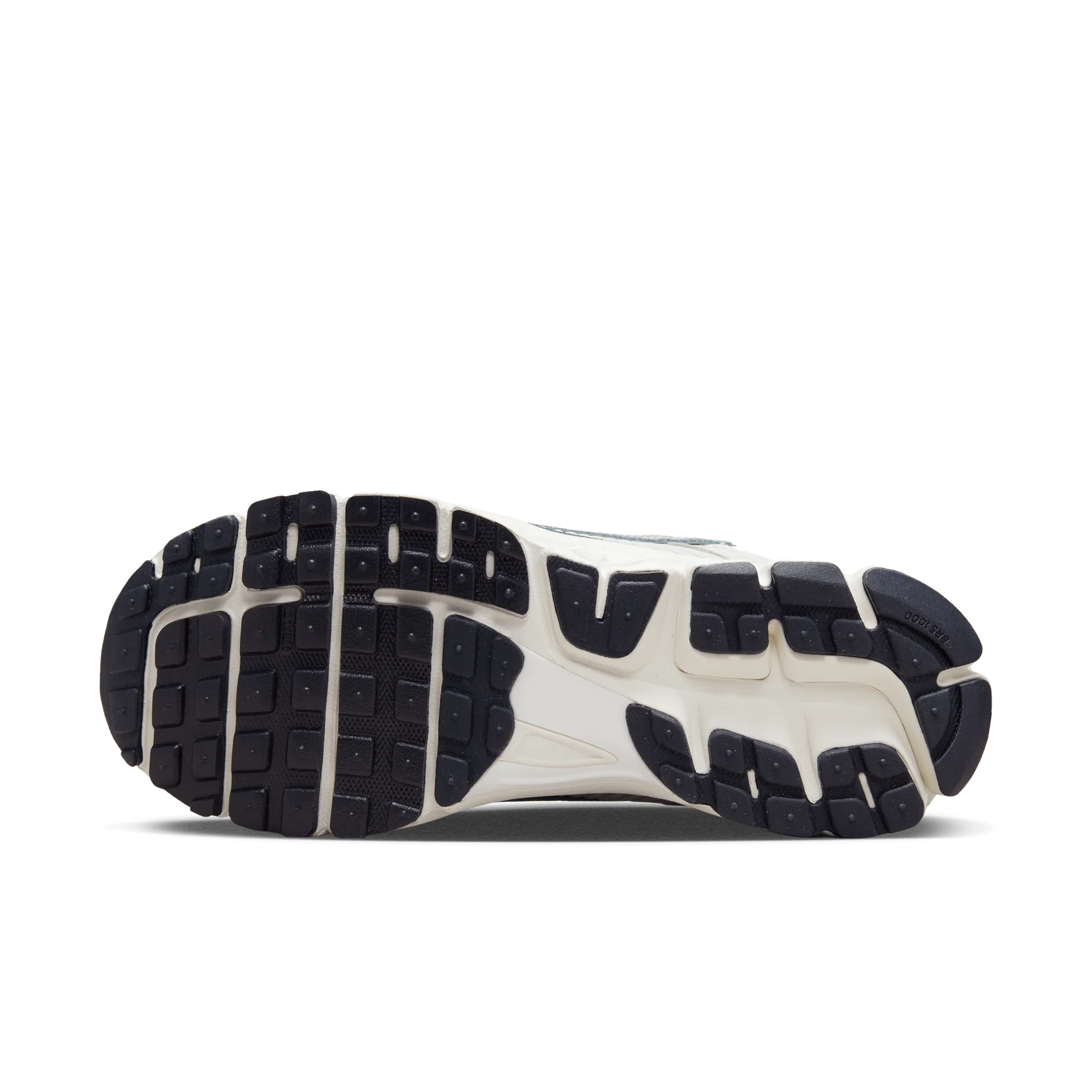 Nike-Zoom-Vomero-5-Photon-Dust-Metallic-Silver-Womens-4